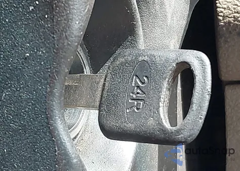 2008 Ford F-250 Fx4/Harley-Davidson/King Ranch/Lariat/Xl/Xlt z USA, uszkodzony, nr VIN 1FTSW21R88EB69374